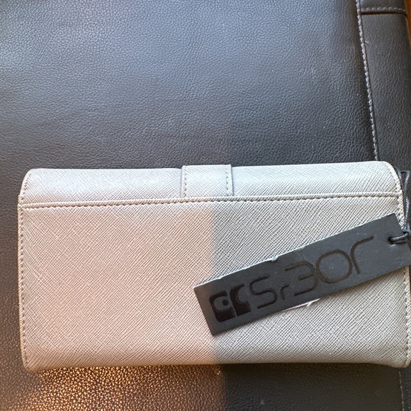 Joe’s NEW Gray Vegan Leather Wallet - Picture 9 of 9